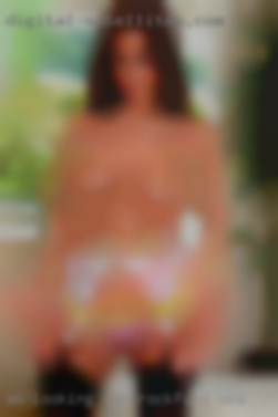 Am looking for  a man who knows in Rockford USA himself.